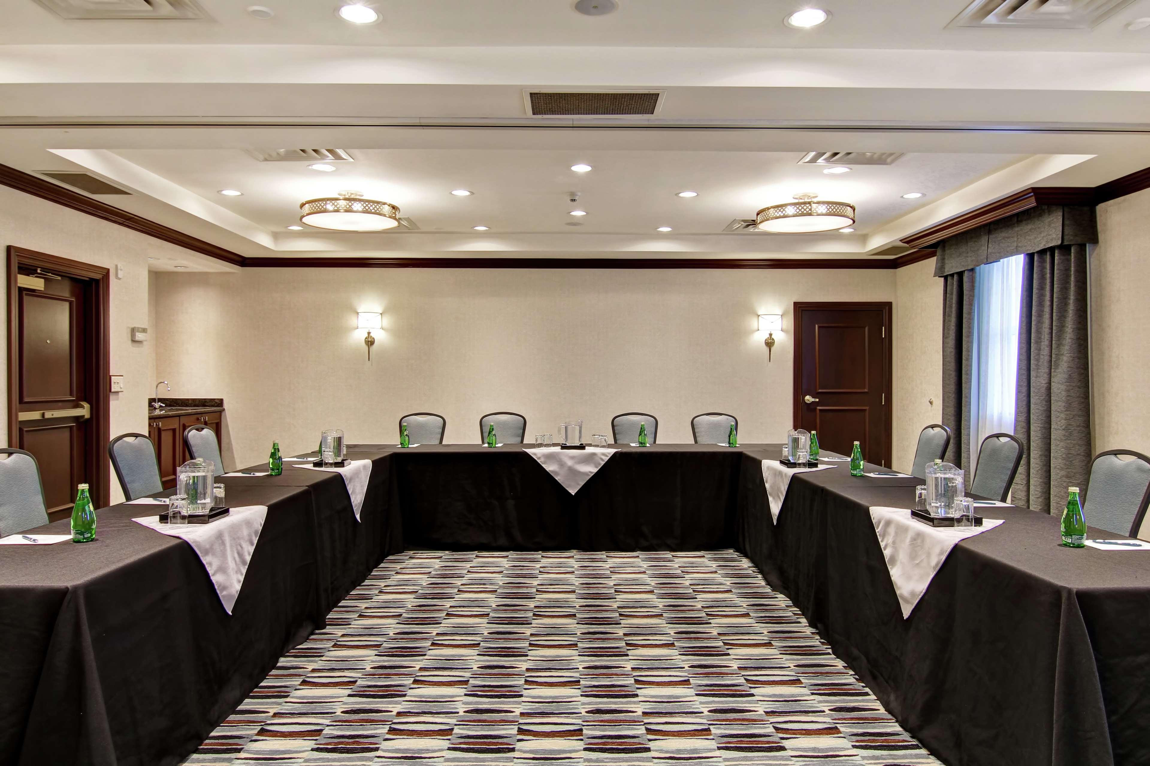 Homewood Suites By Hilton Toronto Oakville Exterior photo