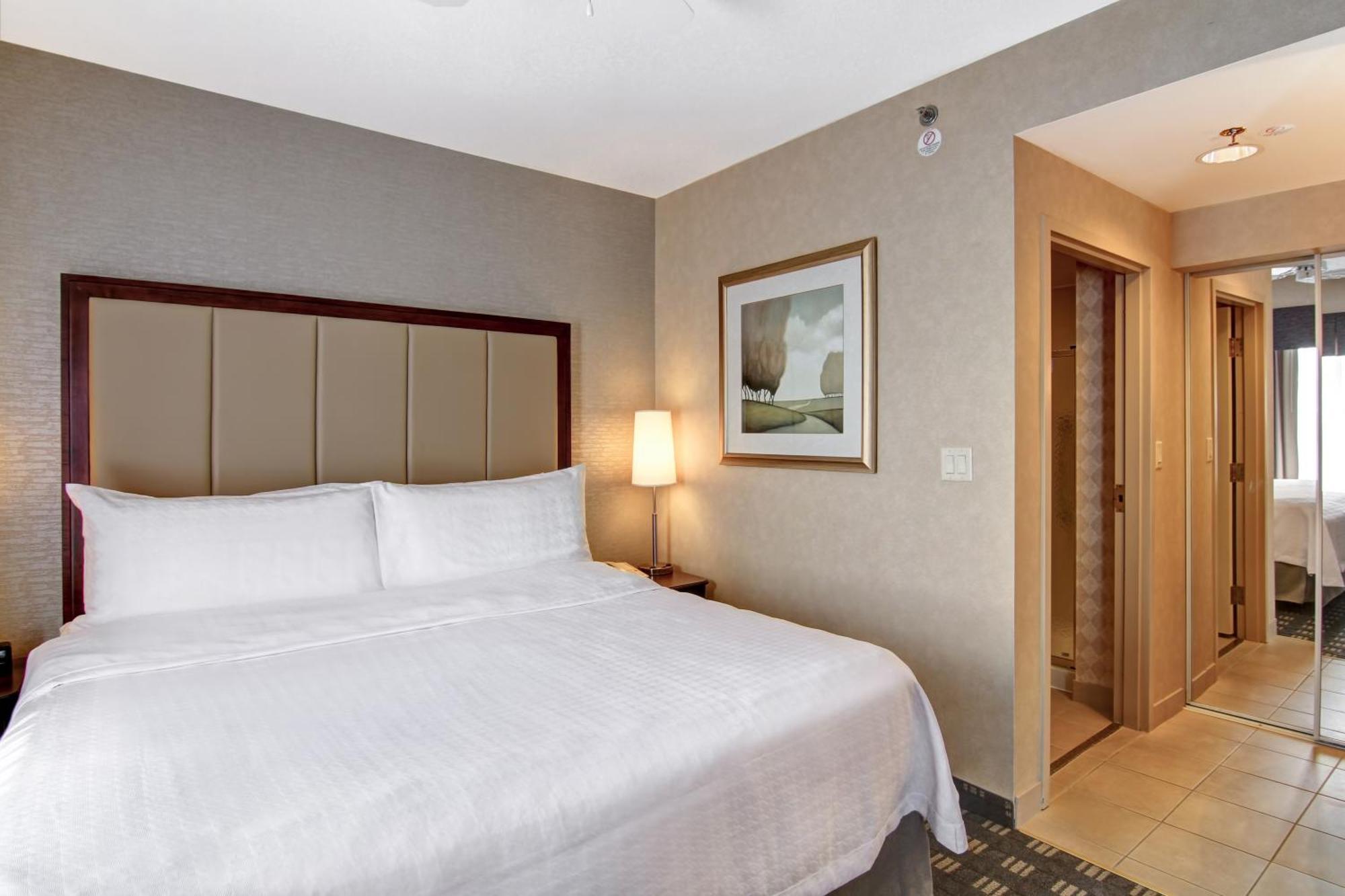 Homewood Suites By Hilton Toronto Oakville Exterior photo