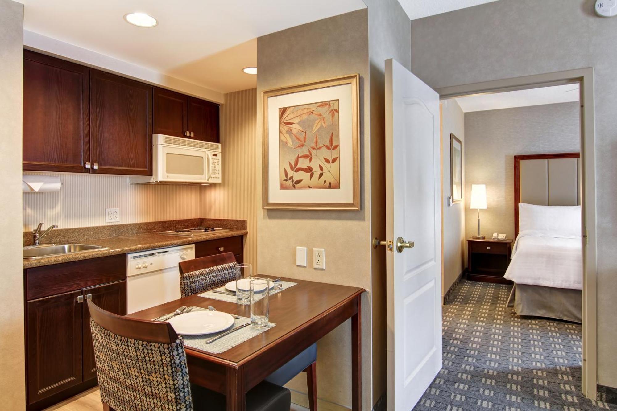 Homewood Suites By Hilton Toronto Oakville Exterior photo
