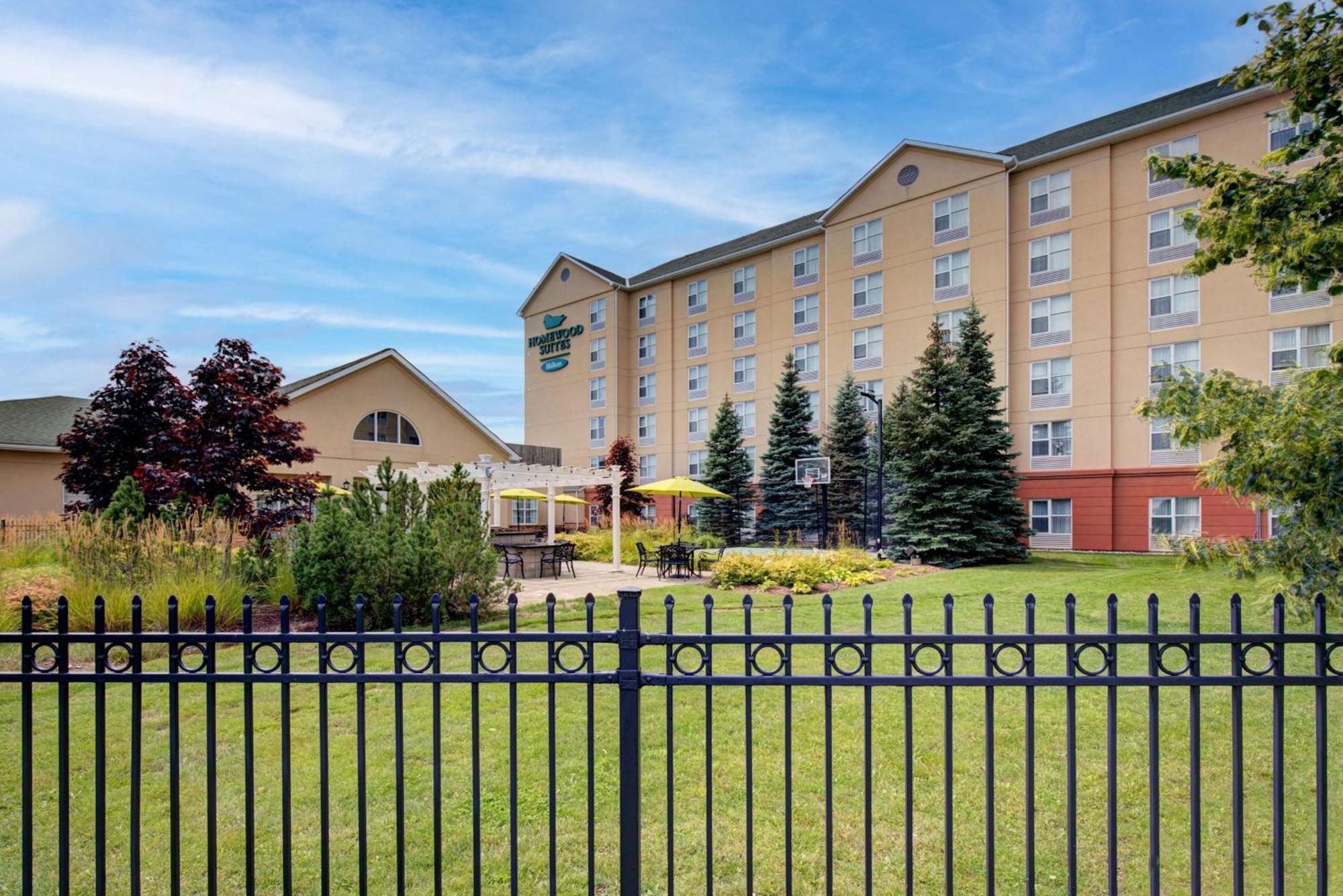 Homewood Suites By Hilton Toronto Oakville Exterior photo