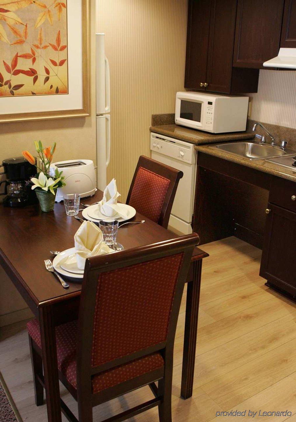 Homewood Suites By Hilton Toronto Oakville Room photo